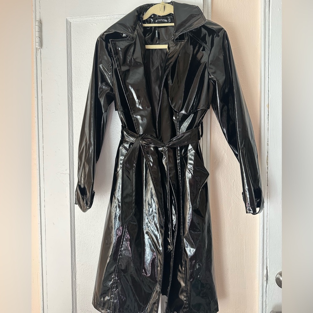 PrettyLittleThing Glossy Ebony Trench Coat